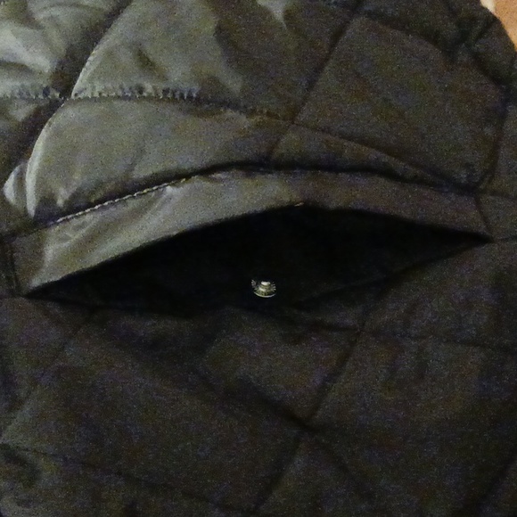 Free Country black and gray Sherpa-Fleece Lined Reversable Puffer Vest. Size L - Picture 6 of 7